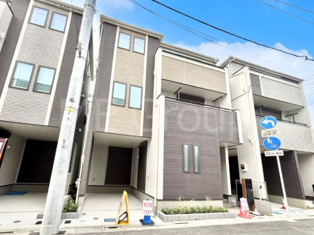 ���n�O�ώʐ^�@�������ꂽ�O�ρA�㎿�ȏZ��Ԃ��L���鎺���͉i�����S���ĉ߂�����Z���ł��B 