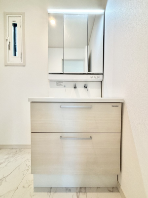 ���̑��@�傫�����₷���O�ʋ��Ő�����������ʑ�́A�g�����Ȃ݃`�F�b�N�┧�̂������ɂ������߂ł��B 