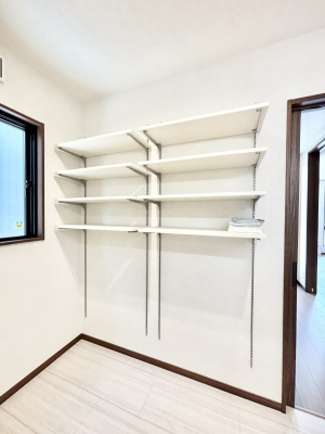 ʑEʏ@ʏɂ͊[ItĂ܂B 