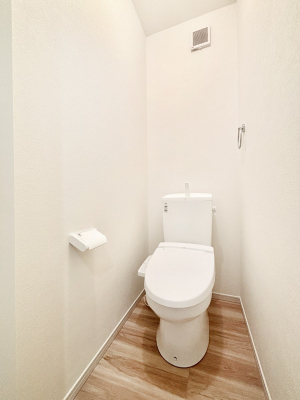 gC@gC1K2KꂼɔzuĂĂƂĂ֗ł