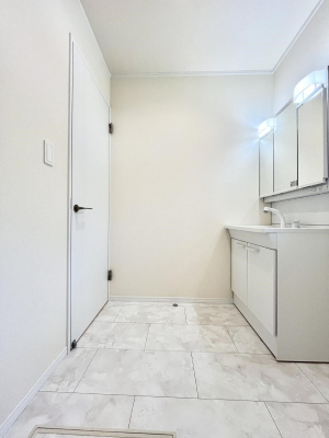 ʑEʏ@Ƃ̐ʃXy[XŒ̐gxxNN  