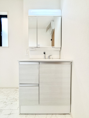 ���ʑ�E���ʏ��@���[�͂Ƌ@�\���ɗD�ꂽ���ʉ��ϑ�  