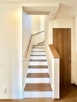 ���̑��@�K�i�͎肷��t���Ȃ̂ŏ����Ȃ��q���܂₲����̕������S�ł�  