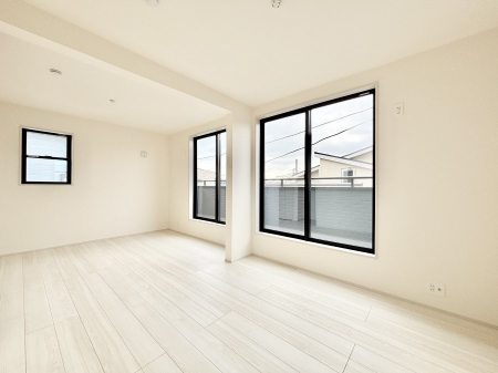 �Q���@���邢�o���R�j�[�T�C�h�ɗm����ݒu�B�ڊo�߂̗ǂ��Q���ɁB      