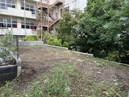 ���n�y�n�ʐ^�@�ՐÂȏZ��X�̌��z�����̂Ȃ��y�n�I�u��Y�a�v�w�k���V���̍D���n�ł�