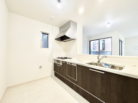 �L�b�`���@���������Ȃ��炲�Ƒ��Ƃ̉�b���y���߂�ΖʃJ�E���^�[�L�b�`��