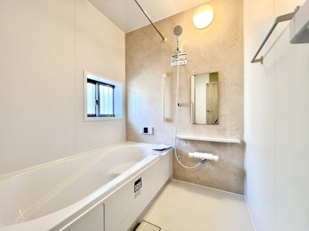 �����@����̔�����₷��؂ȃo�X�^�C���B�������Ƃ����C���y����Ŕ����Ƃ肽���ł��ˁI  