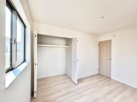 �q�������@�q�������ɂ��������߂Ȏ��[�X�y�[�X�����Ղ�̋���