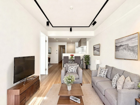 ���r���O�@�������������͋C�̂k�c�j�͉Ƒ��݂�Ȃ̉��K��ԁ@���Ƌ��CG�ł�