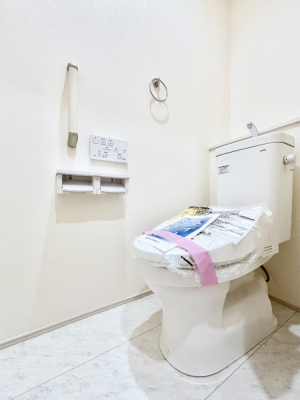 �g�C���@�g�C����1�K��2�K���ꂼ��ɔz�u����Ă��ĂƂĂ��֗��ł��B 