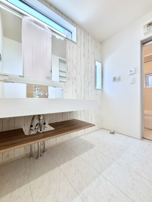 ���ʑ�E���ʏ��@���������Ă���̂Ŏ��C�̑����ꏊ�ł����C���ł����K�ł��B�����̐g�x�x���C�����ǂ��s���܂��ˁB