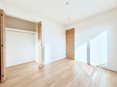 �q�������@�q�������ɂ��������߂Ȏ��[�X�y�[�X�����Ղ�̋���