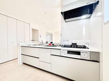 �L�b�`���@��Ƃ肠��L�b�`���ł͂��Ƒ��Ɗy�������������ł��܂��B