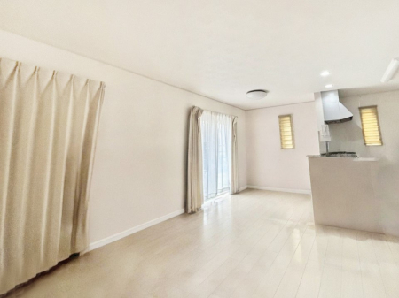 rO@Ƒc̎ԂȂ났LDKICGH