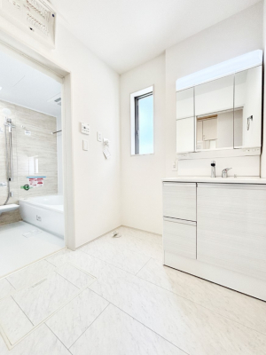 ���̑��@�L�X�Ƃ�Ƃ�̂��郉���h���[�X�y�[�X  