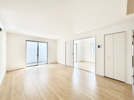 ���̑����ρ@�אڂ̗m�����J������΂���ɍL�X��Ԃ�  