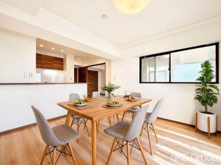 ���r���O�@�������������͋C�̂k�c�j�͉Ƒ��݂�Ȃ̉��K��ԁ@���Ƌ��CG�ł�