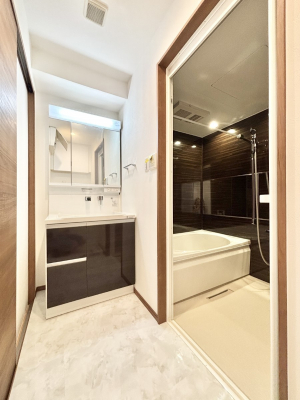 ���ʑ�E���ʏ��@������������ʉ��ώ��Œ��̐g�x�x�����K  