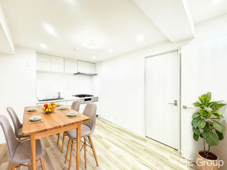 rO@͋Ĉkcj͉Ƒ݂Ȃ̉Kԁ@ƋCGł