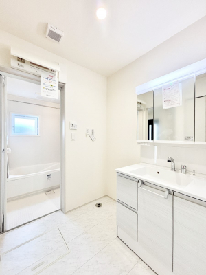 ���̑��@�L�X�Ƃ�Ƃ�̂��郉���h���[�X�y�[�X