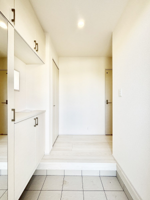 ���ց@�Ƒ��̋A��₨�q�l�������������}���錺��