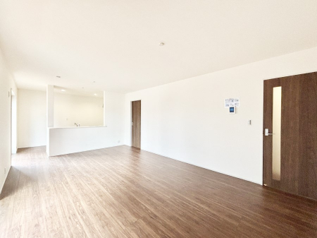 rO@Ƒ̓₩Șbŕ܂閾邢rO