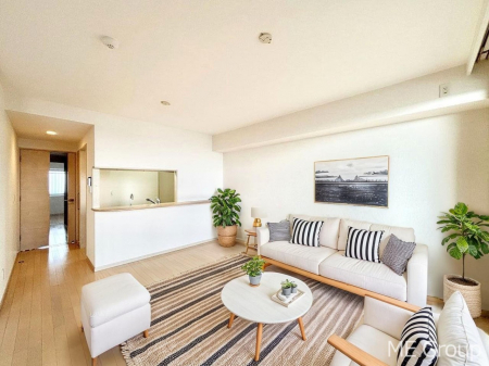 rO@͋Ĉkcj͉Ƒ݂Ȃ̉Kԁ@ƋCGł