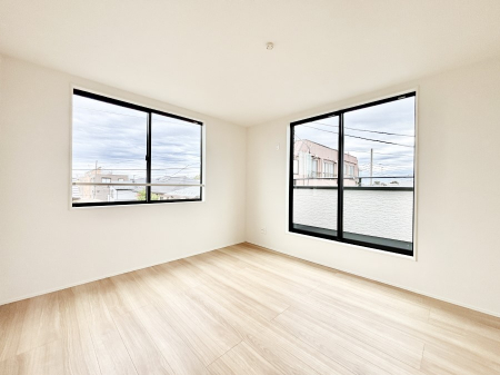 ���̑����ρ@2�ʍ̌����m�ۂ������邢��ԁB�Ƒ��݂�Ȃ����K�ȕ�炵����������݌v�ł��B