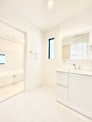 ���̑��@�L�X�Ƃ�Ƃ�̂��郉���h���[�X�y�[�X�B  