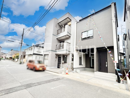 ���n�O�ώʐ^�@�������ꂽ�O�ρA�㎿�ȏZ��Ԃ��L���鎺���͉i�����S���ĉ߂�����Z���ł��B 