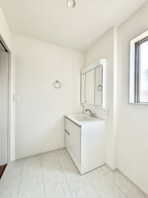 ���̑��@�������̂��郉���h���[�X�y�[�X