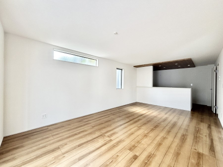 ���r���O�@�i�`�������e�C�X�g�̗D�����_�炩���F�g���̃t���[�����O���f�G�ȃ��r���O�ł��ˁB