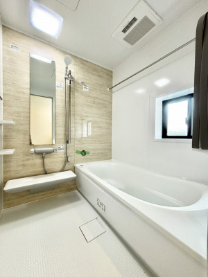 �����@����̔�����₷��؂ȃo�X�^�C���B�������Ƃ����C���y����Ŕ����Ƃ肽���ł��ˁI  