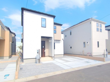 ���n�O�ώʐ^�@�����Ղ�̗z���ƊJ�����ɕ�܂�閾�邢�Z�܂�  