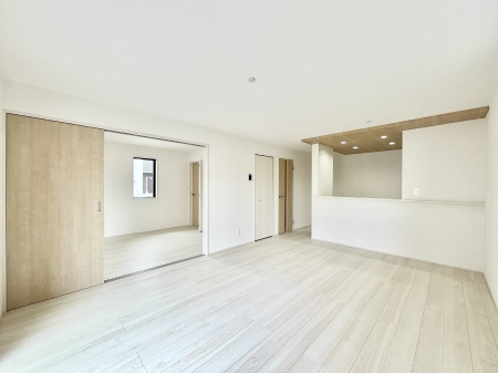 ���r���O�@�אڂ̗m�����J������΂���ɍL�X��Ԃ�  