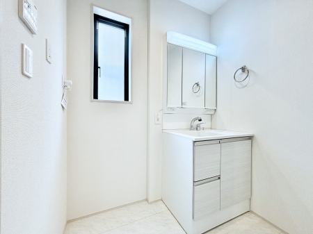 ���̑��@���̂��閾�邢�����h���[�X�y�[�X