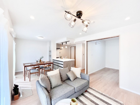 rO@Ƒ̘a₩ȉbĂBĴ郊rOłB