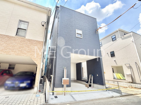 ���n�O�ώʐ^�@�������ꂽ�O�ρA�㎿�ȏZ��Ԃ��L���鎺���͉i�����S���ĉ߂�����Z���ł��B 