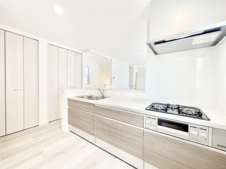 �L�b�`���@��Ƃ肠��L�b�`���ł͂��Ƒ��Ɗy�������������ł��܂��B  