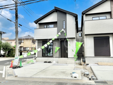 ���n�O�ώʐ^�@�������ꂽ�O�ρA�㎿�ȏZ��Ԃ��L���鎺���͉i�����S���ĉ߂�����Z���ł��B 