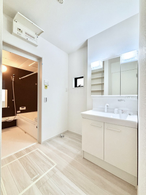 ���̑��@�L�X�Ƃ�Ƃ�̂��郉���h���[�X�y�[�X�B  