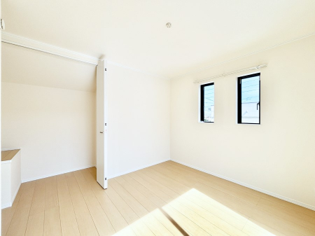 �q�������@�q�������ɂ��������߂Ȏ��[�X�y�[�X�����Ղ�̋���