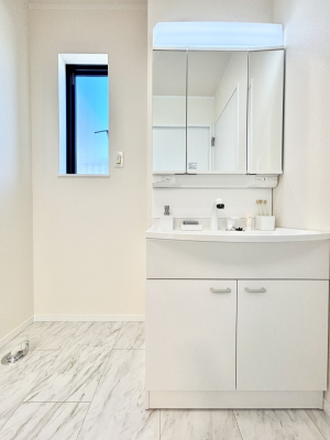 ���ʑ�E���ʏ��@�傫�����₷���O�ʋ��Ő�����������ʑ�́A�g�����Ȃ݃`�F�b�N�┧�̂������ɂ������߂ł��B 