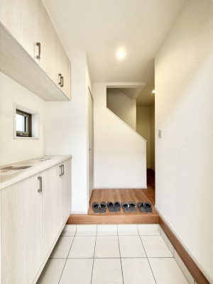 ���ց@�Ƒ��̋A��₨�q�l�������������}���錺��   