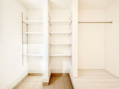 ���[�@���I�������V���[�Y�C���N���[�[�b�g�B�J���x�r�[�J�[�E�O�V�ѓ���Ȃǂ��u����̂ŕ֗��ł��ˁB