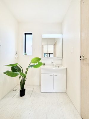 ʑEʏ@X^COɕ֗ȎOʋA~[LrlbgōׂXbL