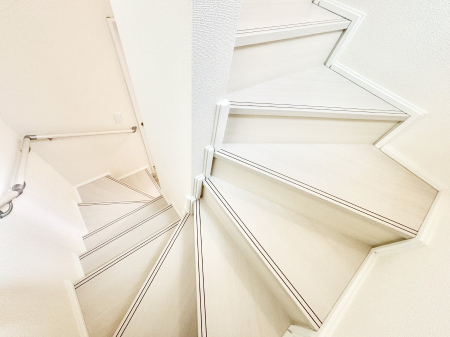 ̑@Ki͎肷tȂ̂ŏȂq܂₲̕Sł