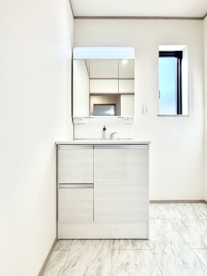 ʑEʏ@傫₷OʋŐʑ́AgȂ݃`FbN┧̂ɂ߂łB 