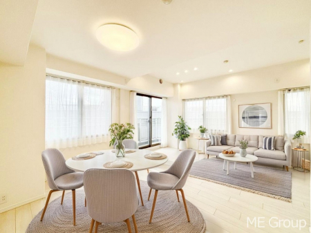 rO@͋Ĉkcj͉Ƒ݂Ȃ̉Kԁ@ƋCGł