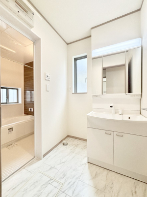 ���̑��@�L�X�Ƃ�Ƃ�̂��郉���h���[�X�y�[�X�B  